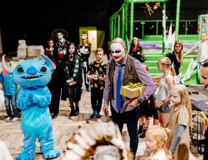 SPOCĪGAIS HELOVĪNS KVARTĀLĀ 86 - BILDES