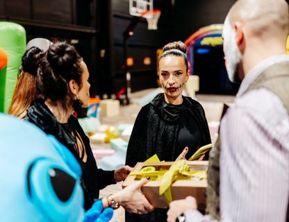 SPOCĪGAIS HELOVĪNS KVARTĀLĀ 86 - BILDES