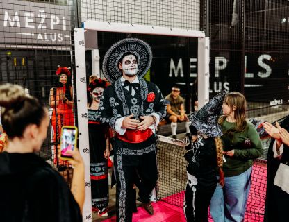 SPOCĪGAIS HELOVĪNS KVARTĀLĀ 86 - BILDES