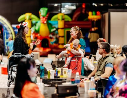 SPOCĪGAIS HELOVĪNS KVARTĀLĀ 86 - BILDES