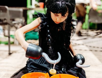 SPOCĪGAIS HELOVĪNS KVARTĀLĀ 86 - BILDES