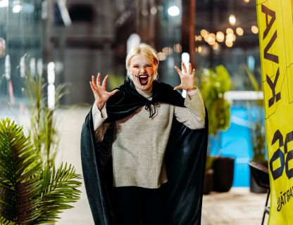 SPOCĪGAIS HELOVĪNS KVARTĀLĀ 86 - BILDES