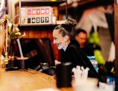 SPOCĪGAIS HELOVĪNS KVARTĀLĀ 86 - BILDES