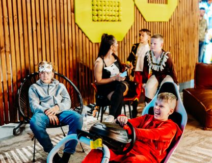 SPOCĪGAIS HELOVĪNS KVARTĀLĀ 86 - BILDES